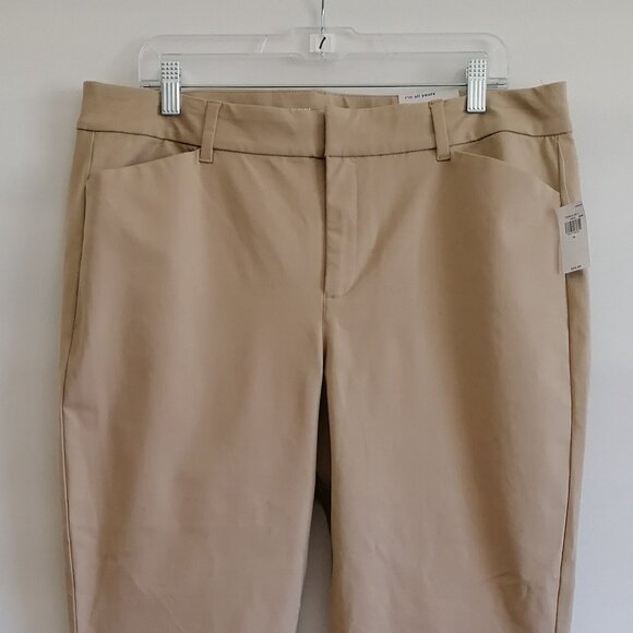 NWT Old Navy Womens Beige Secret Smooth Pockets Hi Rise Pixie Skinny Pants Sz 16 - Picture 2 of 6